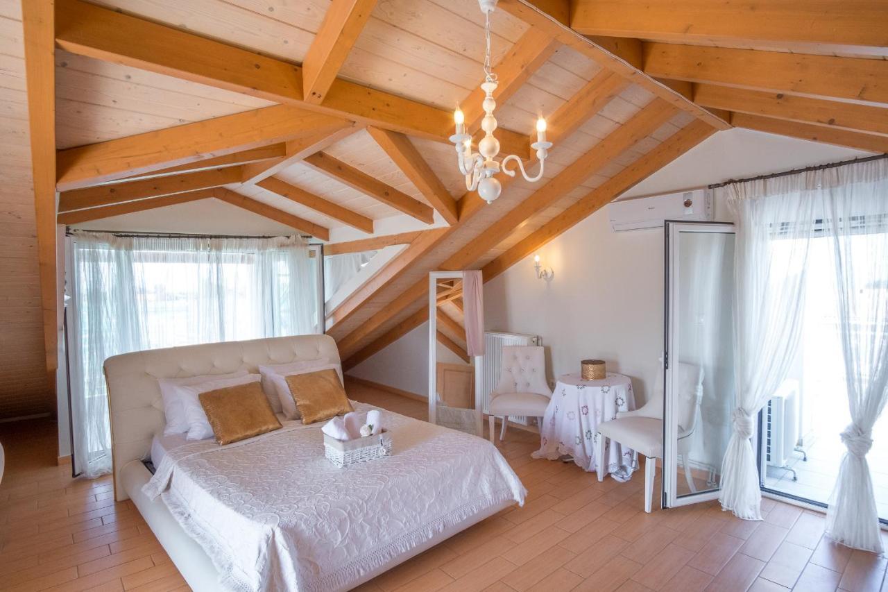 Ria Villa Preveza 칼라미치 외부 사진