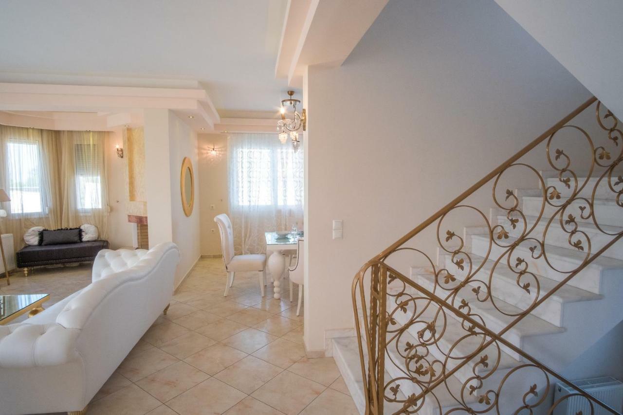Ria Villa Preveza 칼라미치 외부 사진